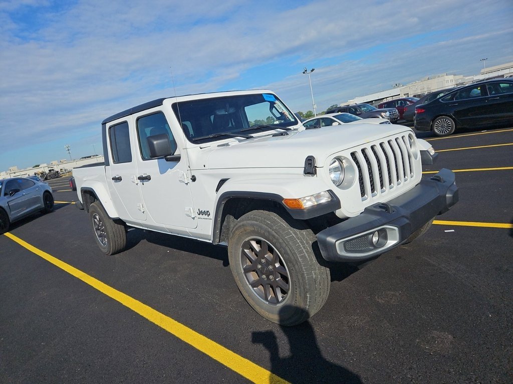 2023 Jeep Gladiator Overland photo 3