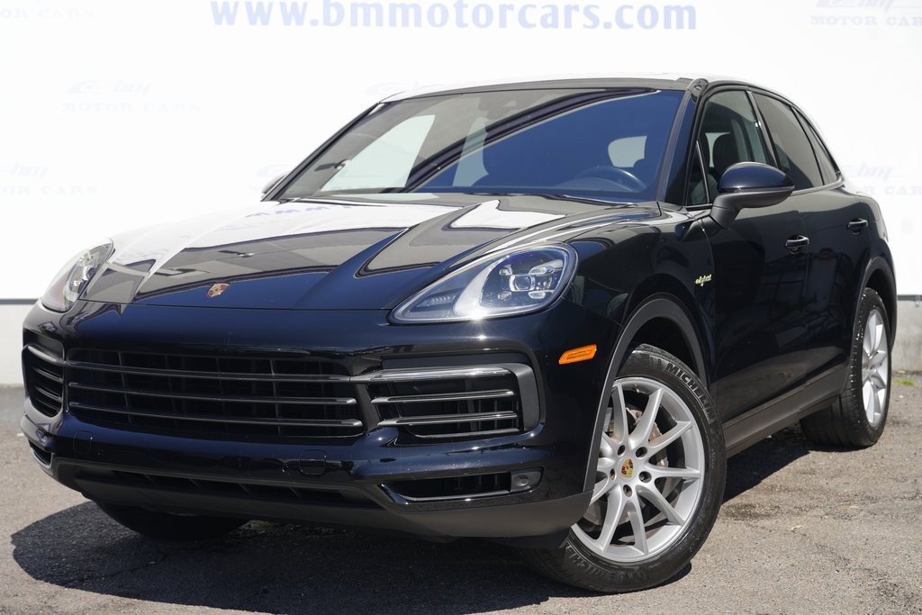 2019 Porsche Cayenne S E-Hybrid photo 2