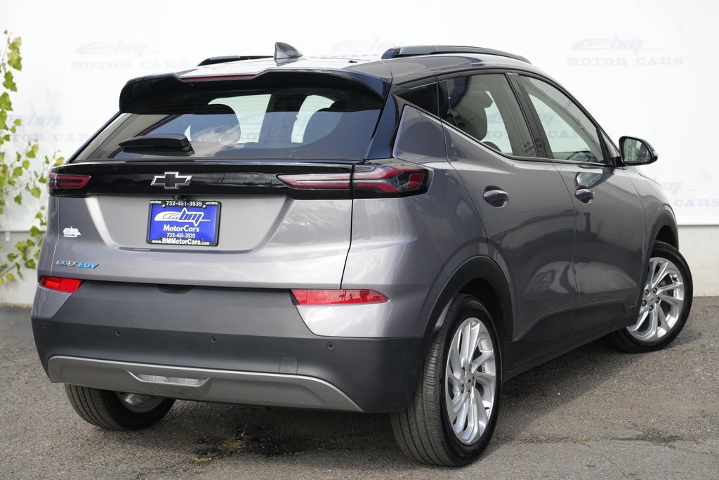 2023 Chevrolet Bolt EUV photo 2
