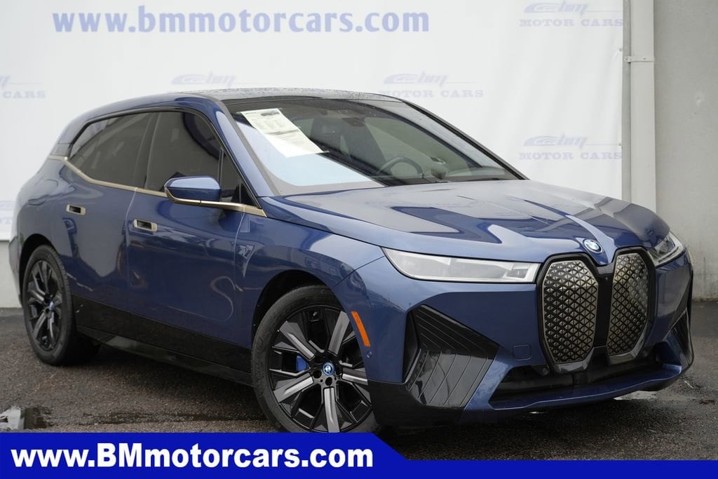 2023 BMW iX xDrive50's photo