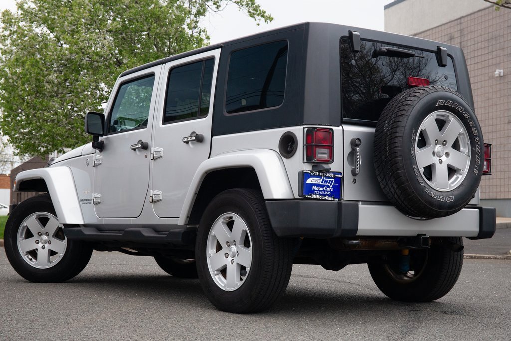 2010 Jeep Wrangler Unlimited Sahara photo 4