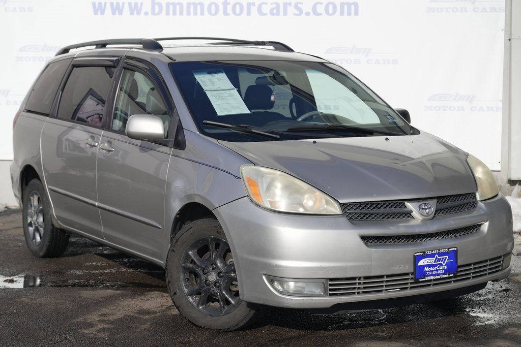 2005 Toyota Sienna XLE