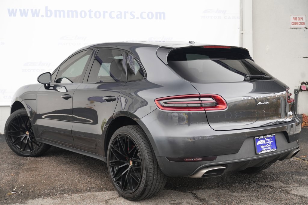 2017 Porsche Macan Base photo 4
