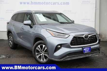 2021 Toyota Highlander XLE SUV