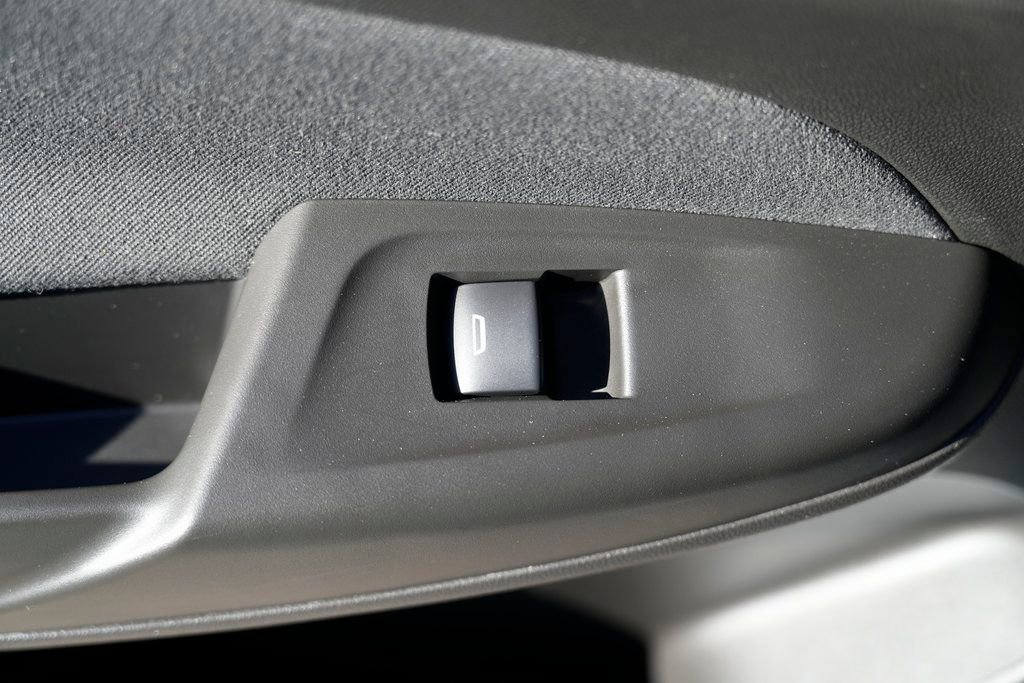 2022 Chevrolet Bolt EUV LT - Photo 30