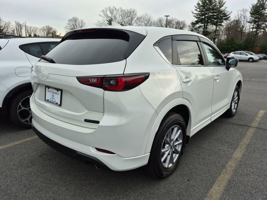 2024 Mazda CX-5 2.5 S Preferred photo 3