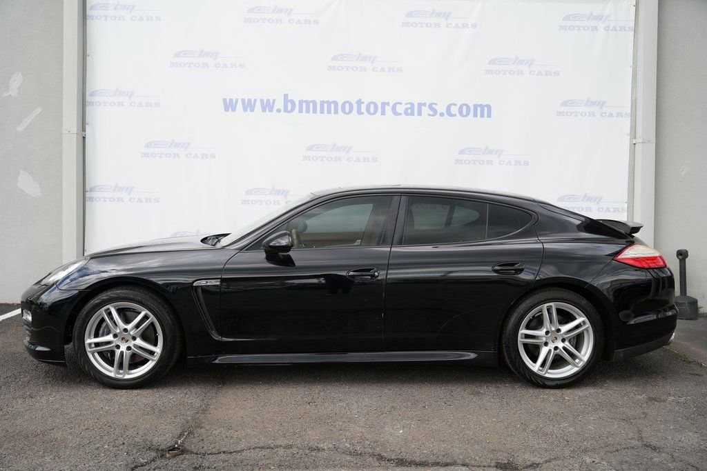 2013 Porsche Panamera - Photo 8