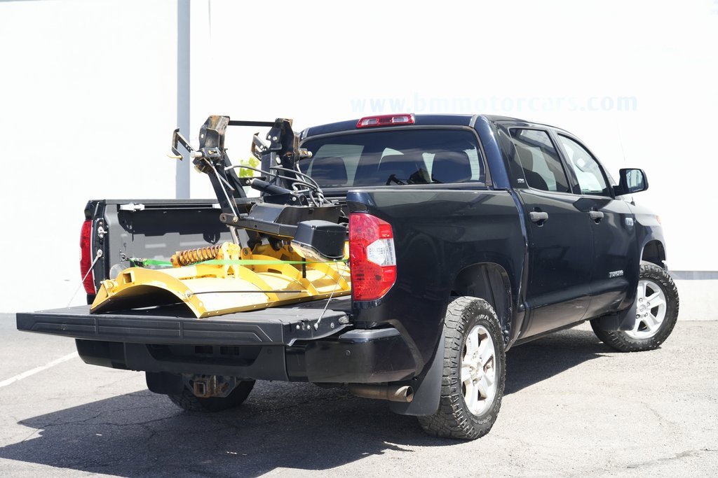 2019 Toyota Tundra SR5 CrewMax photo 2