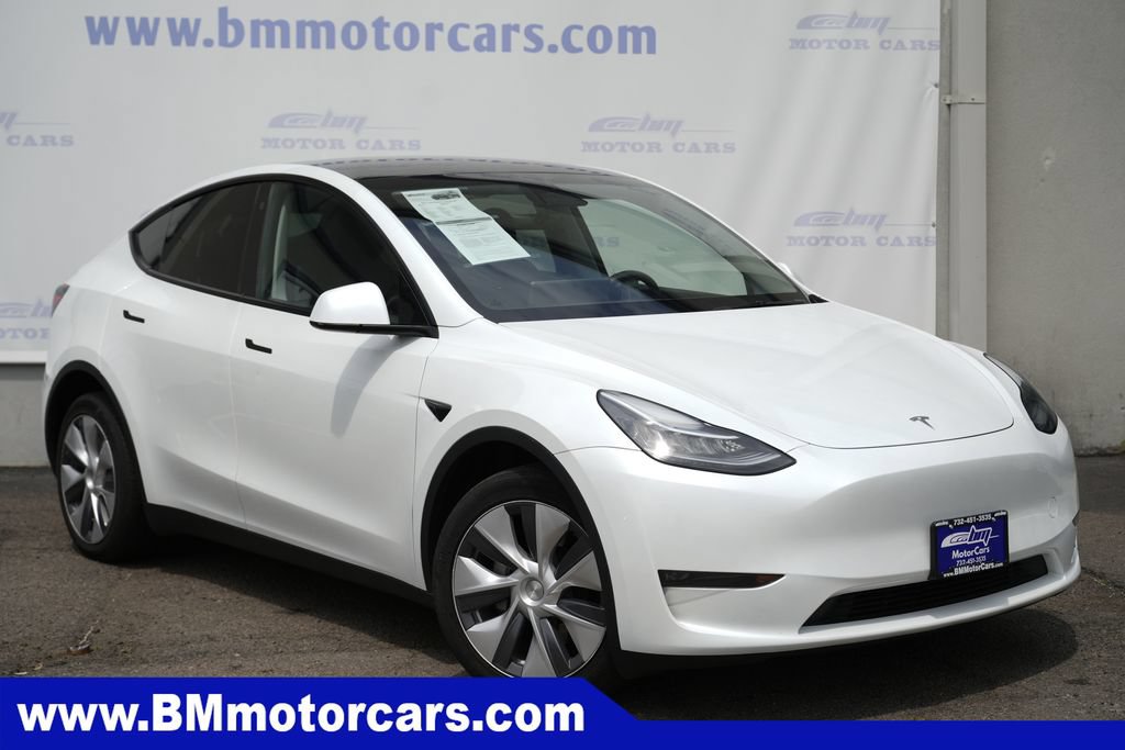 2023 Tesla Model Y Long Range Dual Motor All-Wheel Drive's photo