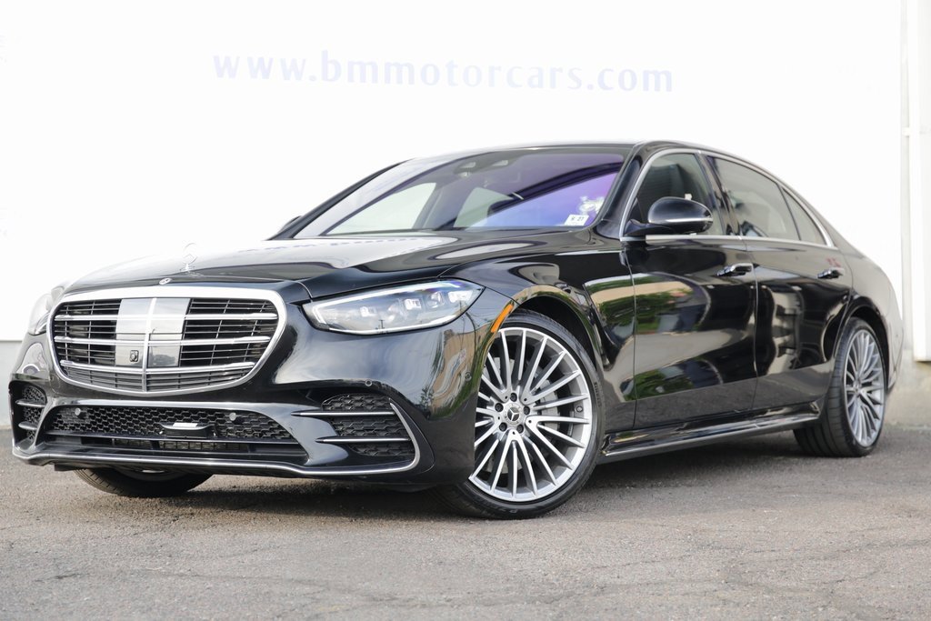 2022 Mercedes Benz S Maybach 580 photo 2