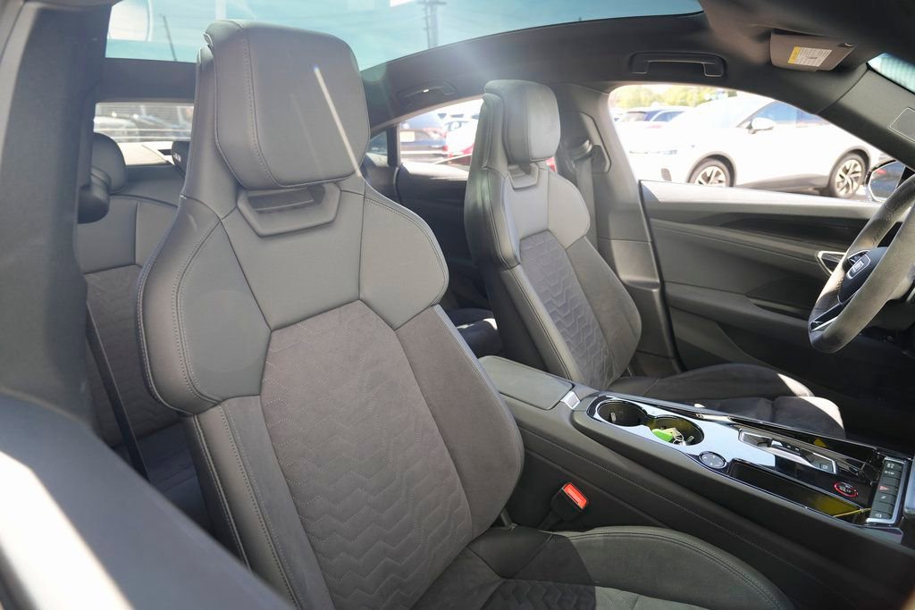 2022 Audi e-tron GT Premium Plus - Photo 26