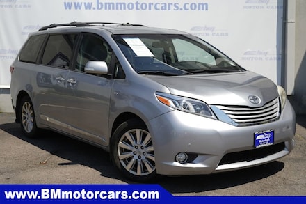 2017 Toyota Sienna Limited Premium Van