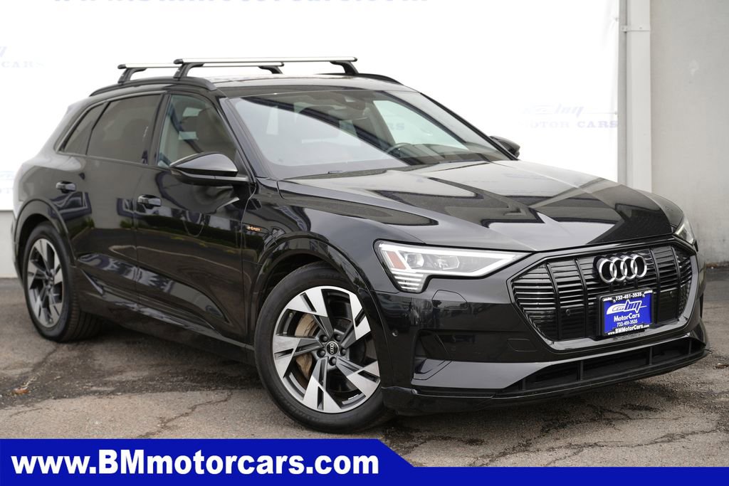 2022 Audi e-tron 95 kWh Premium quattro's photo