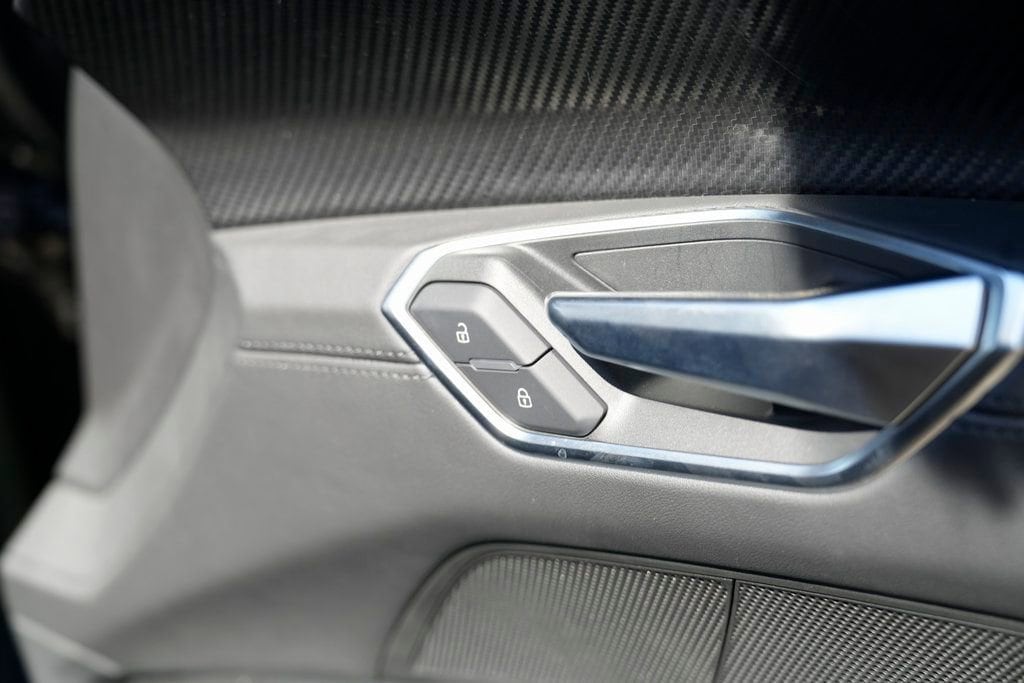 2022 Audi e-tron GT Premium Plus - Photo 36