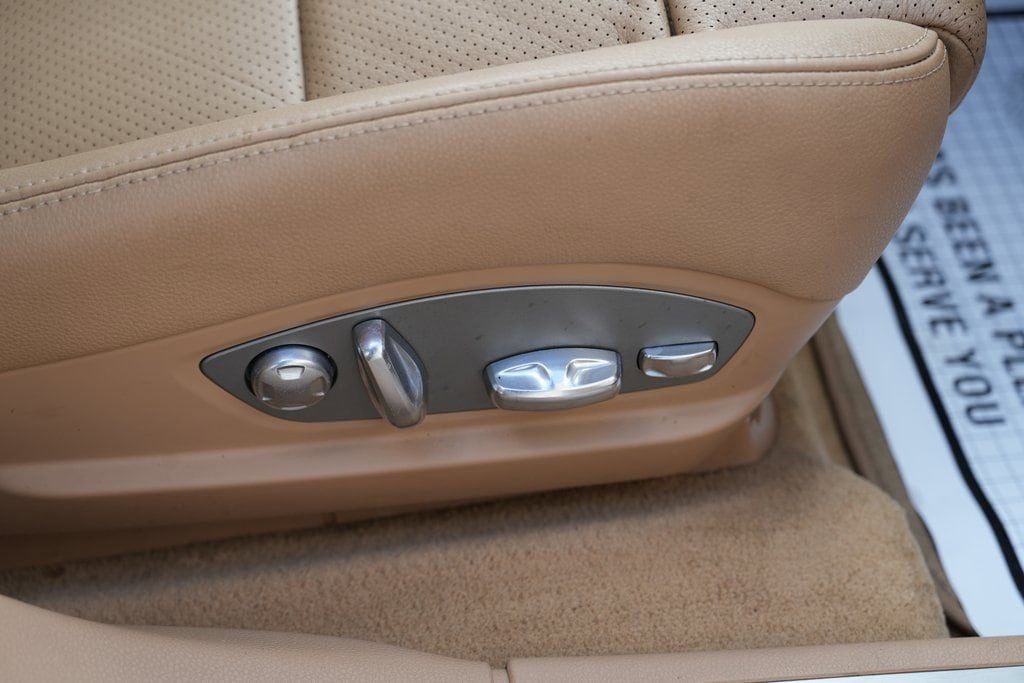 2013 Porsche Panamera - Photo 36