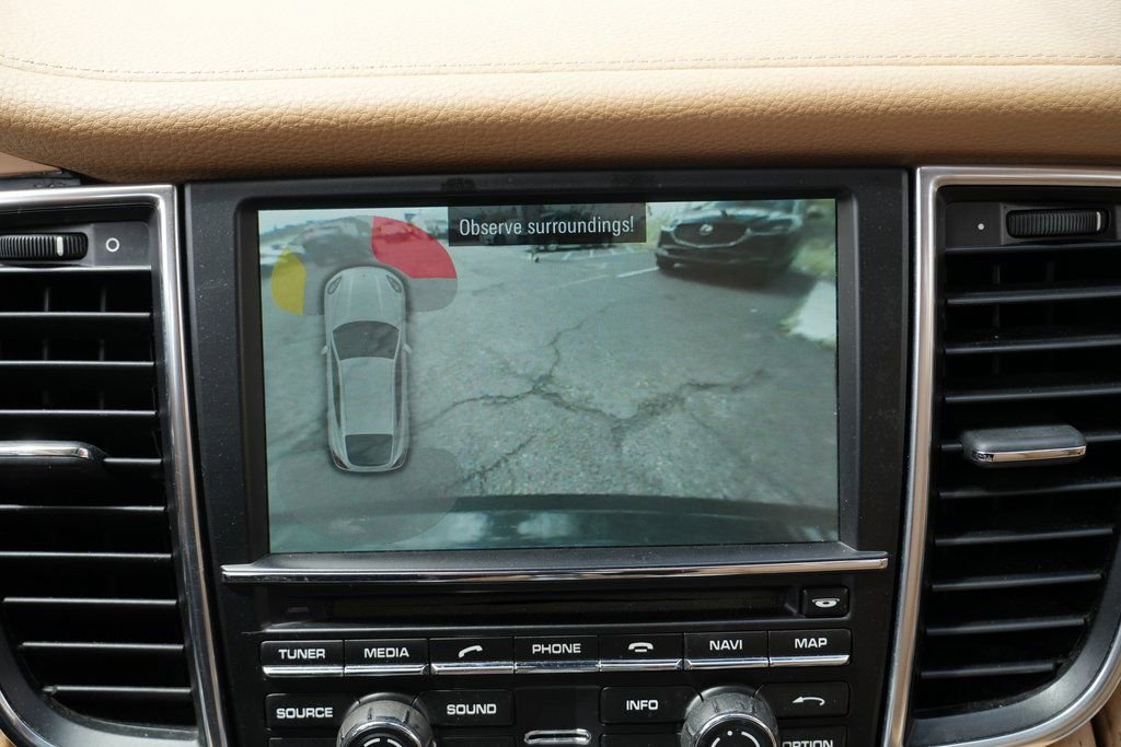 2013 Porsche Panamera - Photo 52