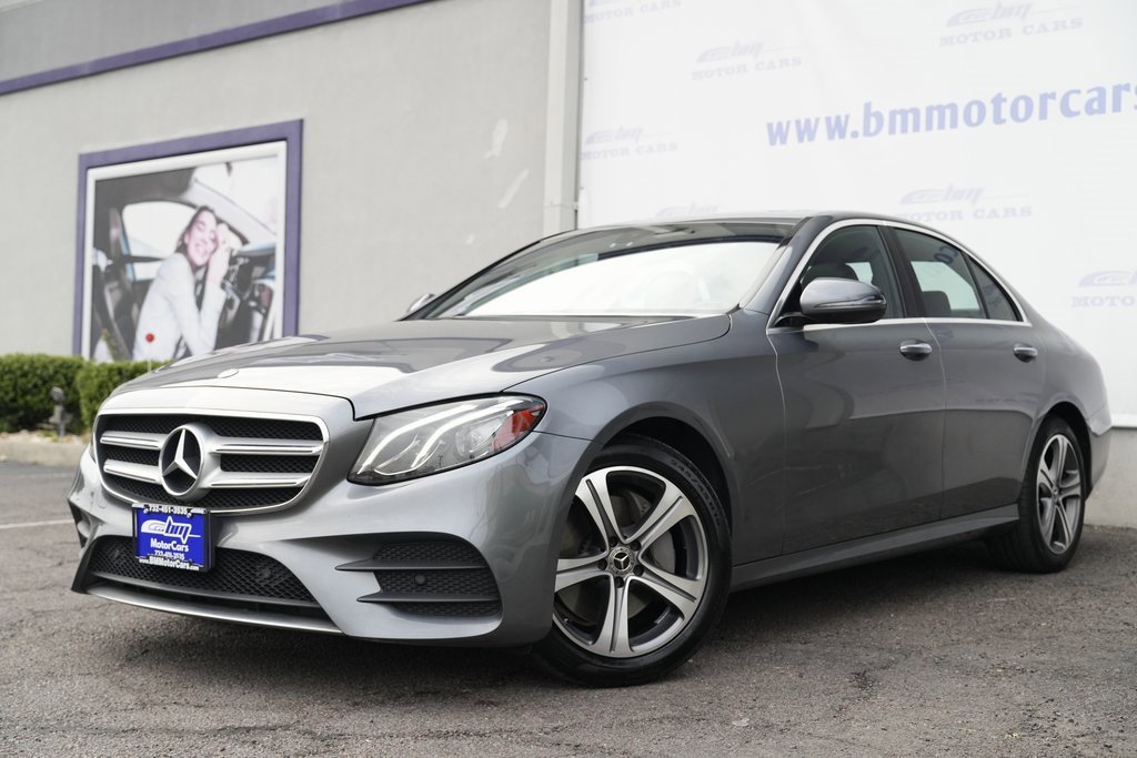 2020 Mercedes Benz E 350 photo 2