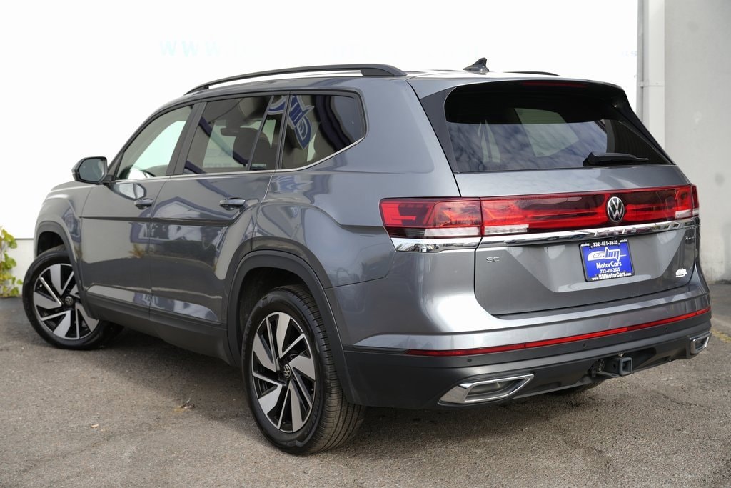 Used 2024 Volkswagen Atlas 2.0T SE w/Technology SUV