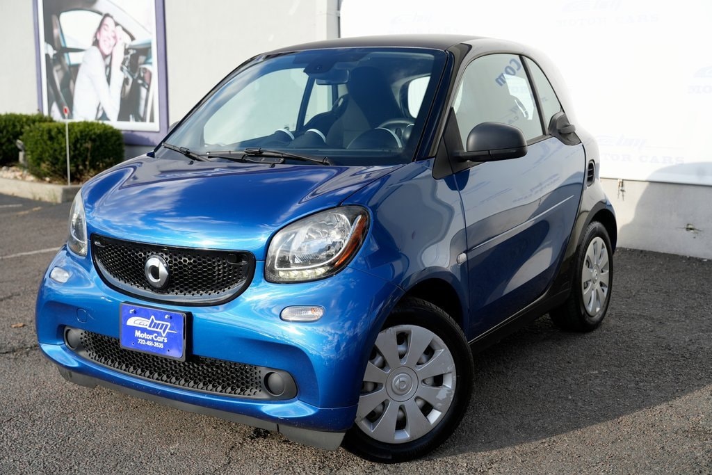 Used 2016 smart fortwo Coupe