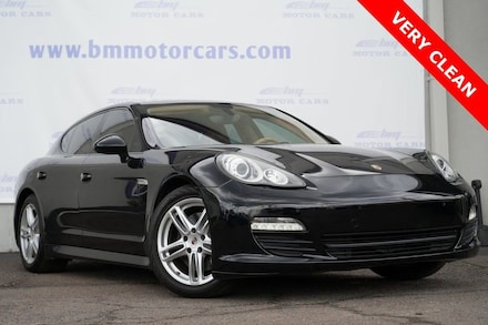 2013 Porsche Panamera 2 Sedan