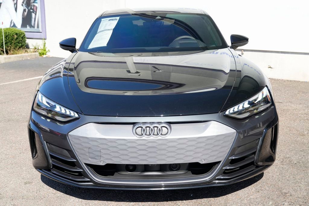 2022 Audi e-tron GT Premium Plus - Photo 5
