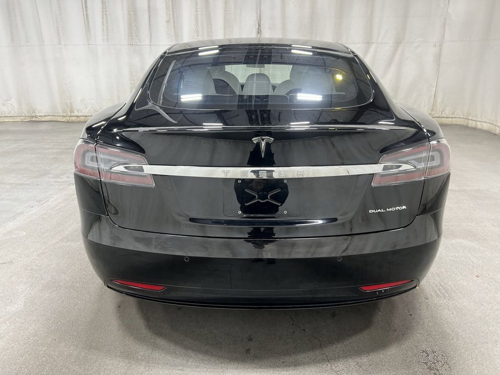 2020 Tesla Model S Long Range photo 3