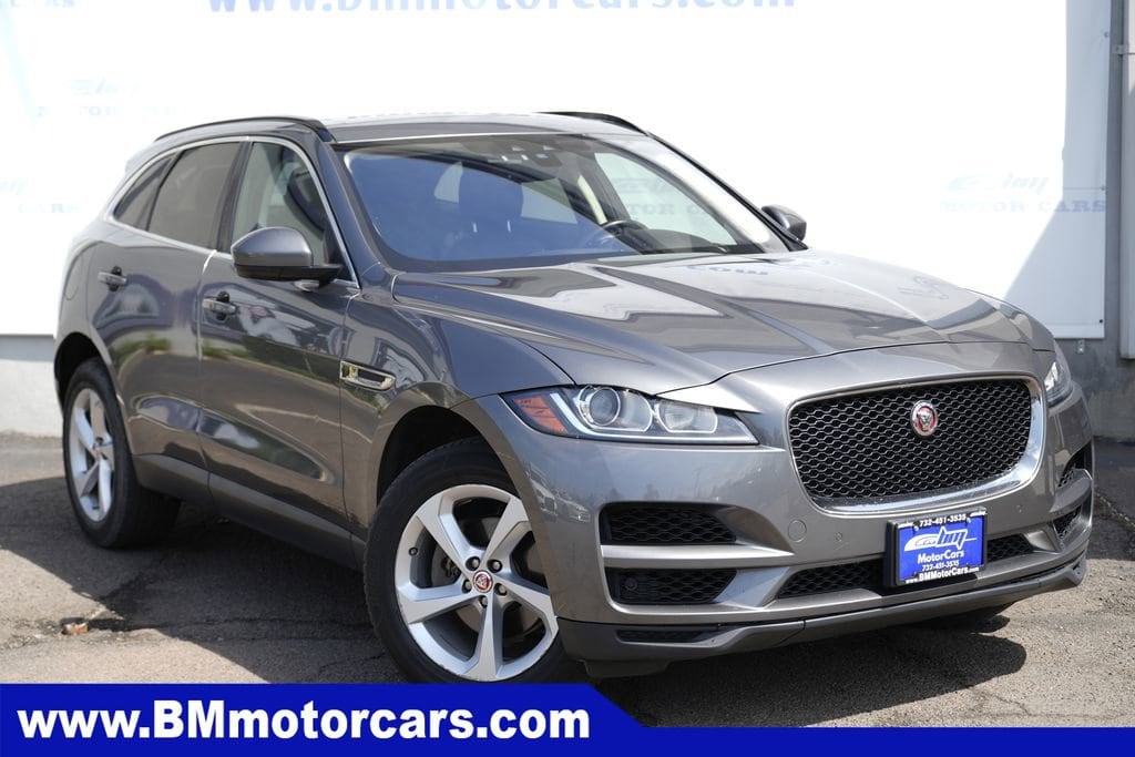 2019 Jaguar F-PACE 25t Premium AWD's photo