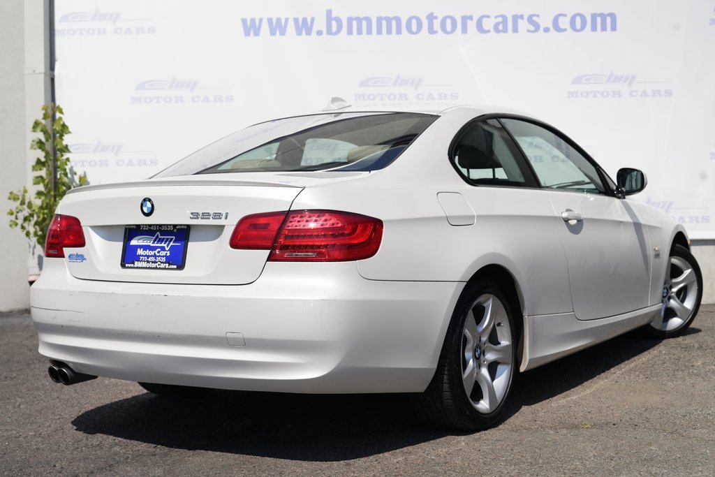 2011 Bmw 328i xDrive photo 2