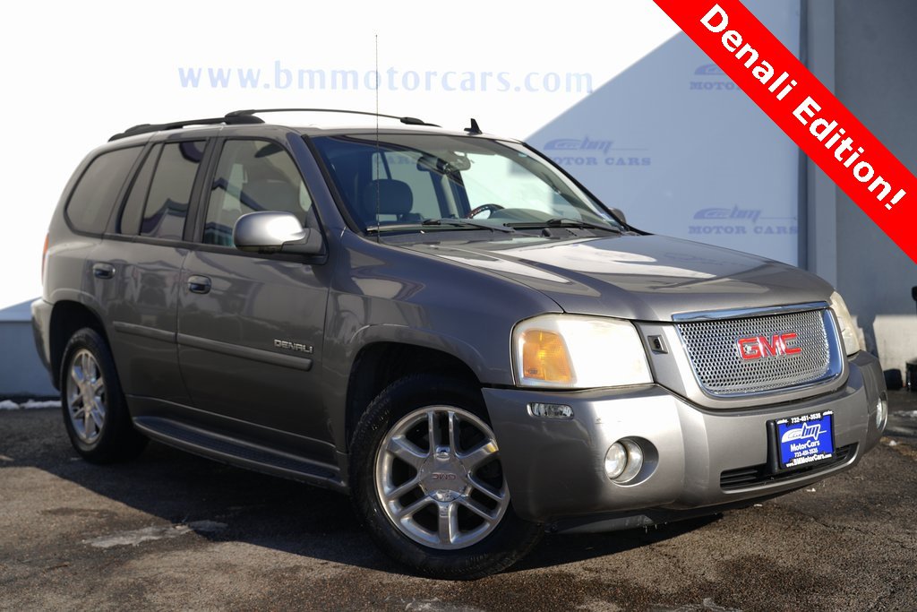 2009 GMC Envoy Denali's photo