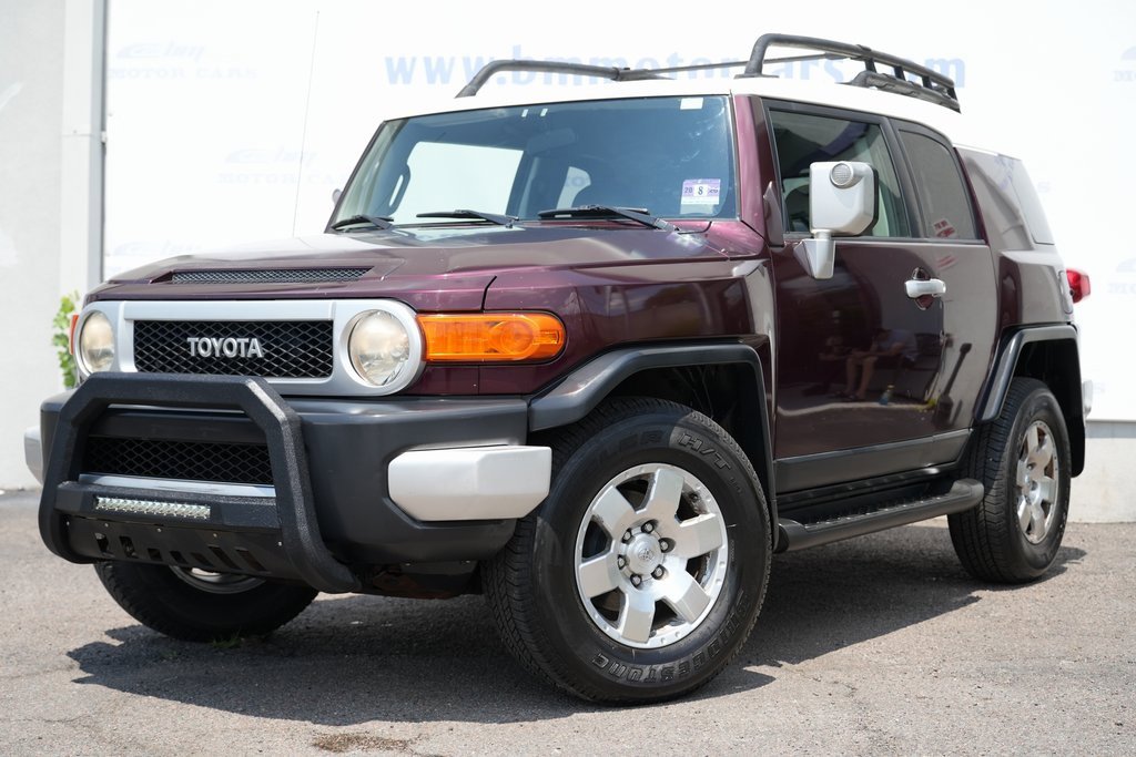 2007 Toyota FJ Cruiser Base photo 2
