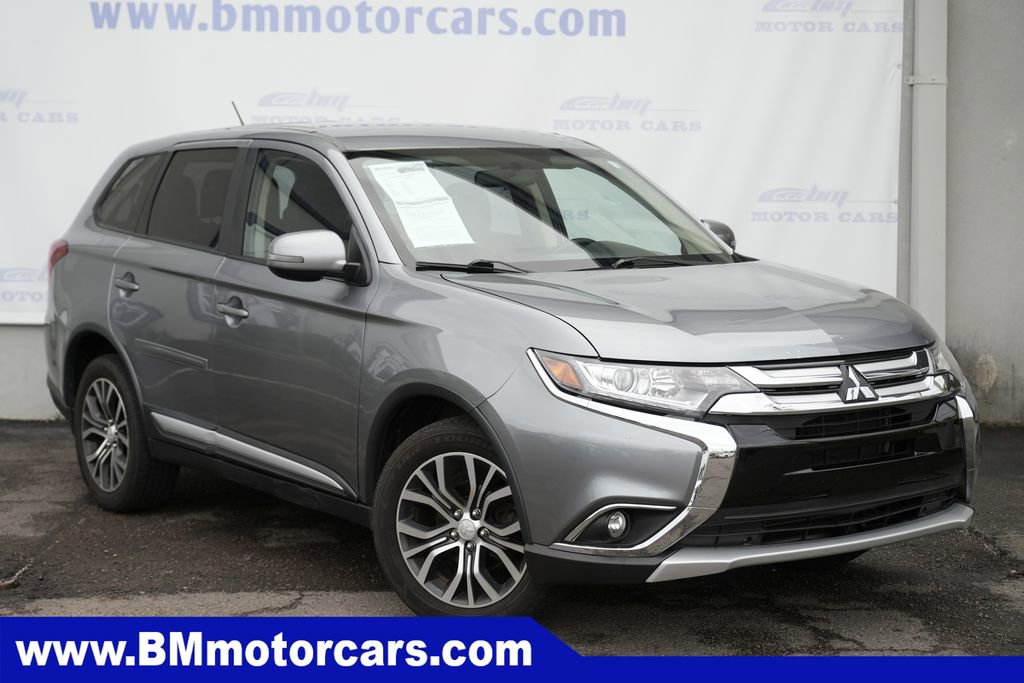2016 Mitsubishi Outlander SE S-AWC's photo