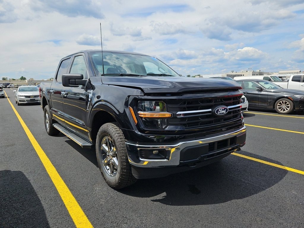 2025 Ford F-150 XLT photo 4