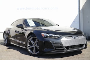 2022 Audi e-tron GT Premium Plus Sedan