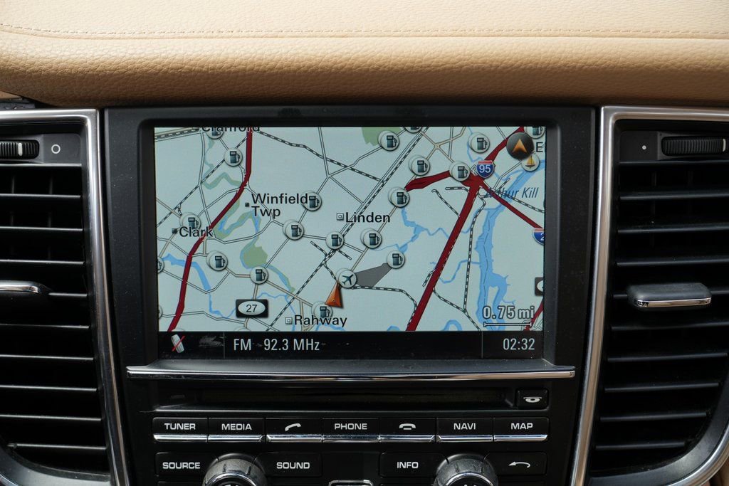 2013 Porsche Panamera - Photo 53