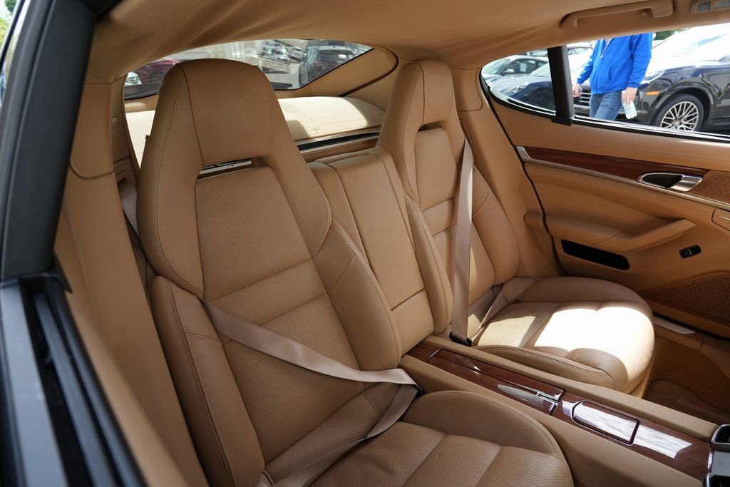 2013 Porsche Panamera - Photo 25