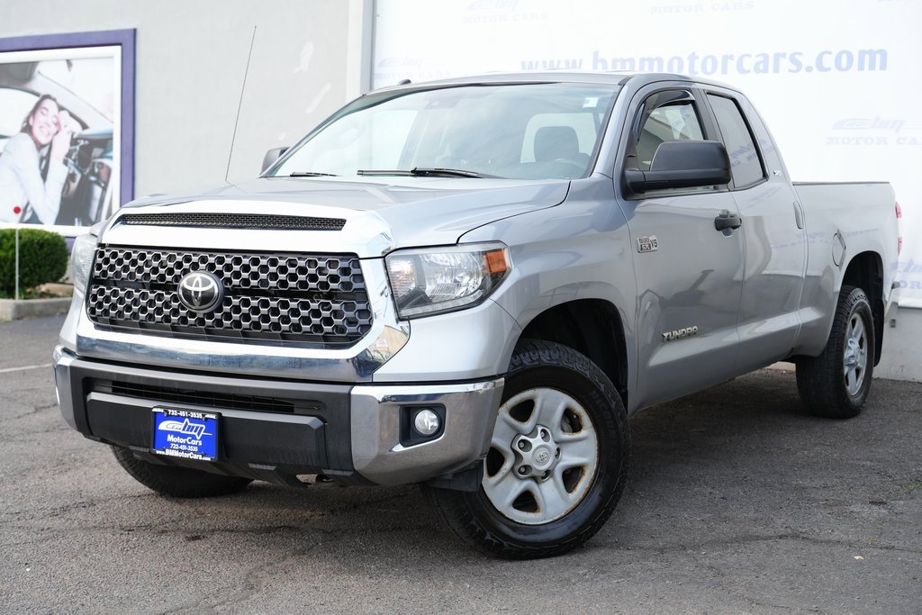 2018 Toyota Tundra SR5 photo 2