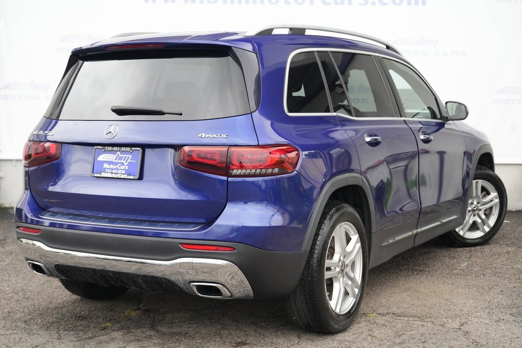 2021 Mercedes Benz GL 250 photo 3