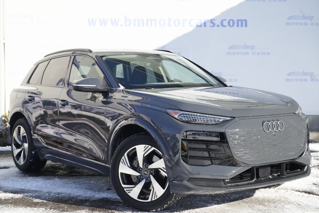 2025 Audi Q6 e-tron Premium Plus's photo
