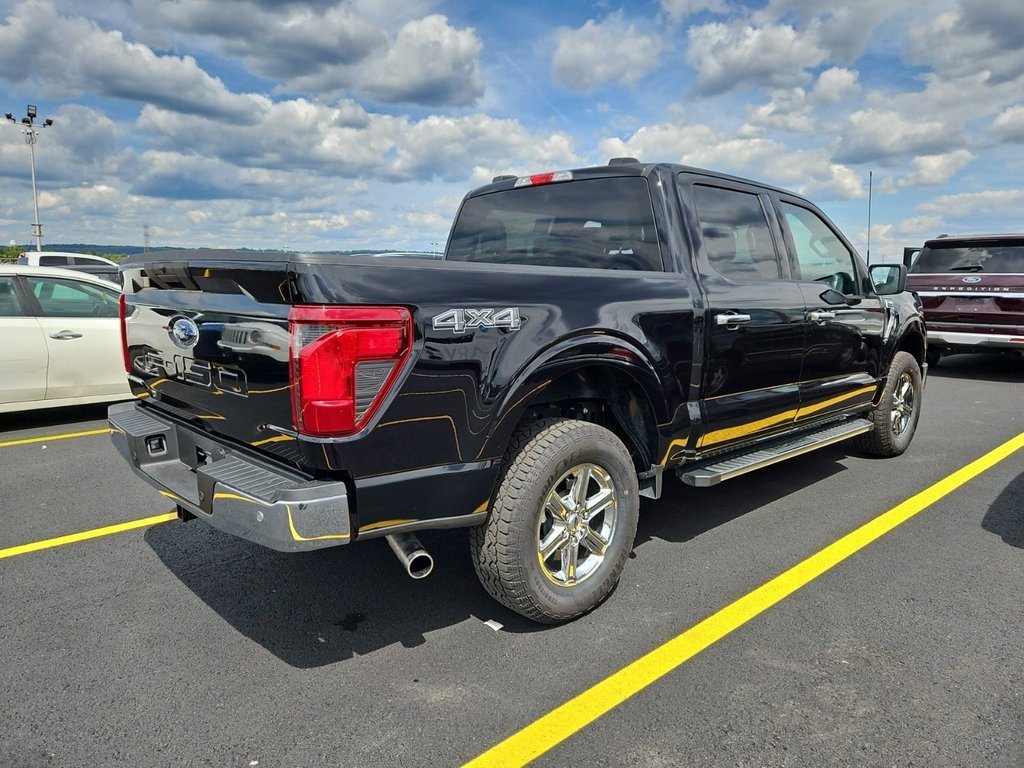 2025 Ford F-150 XLT photo 3
