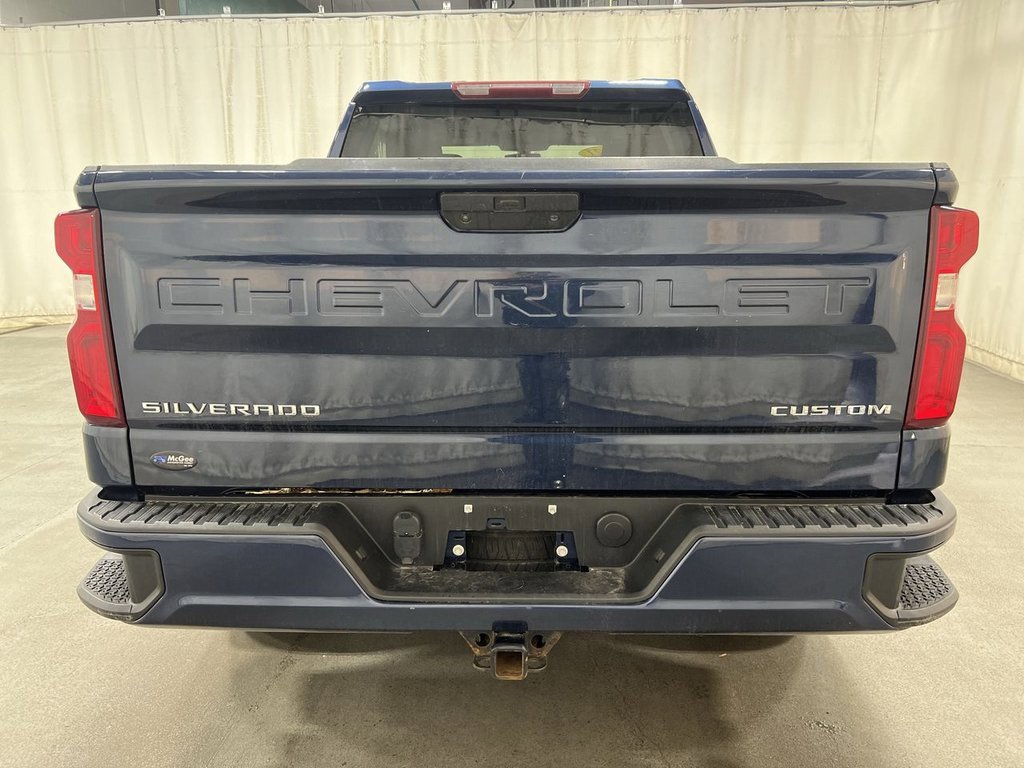 2021 Chevrolet Silverado 1500 Custom photo 3
