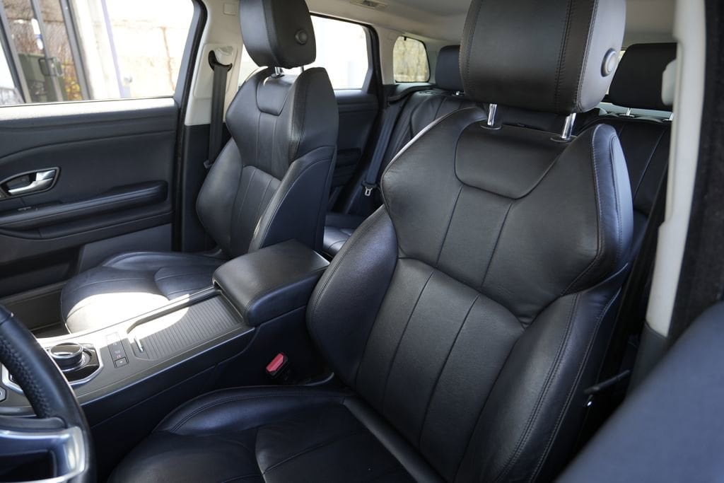2019 Land Rover Range Rover Evoque SE Premium - Photo 16