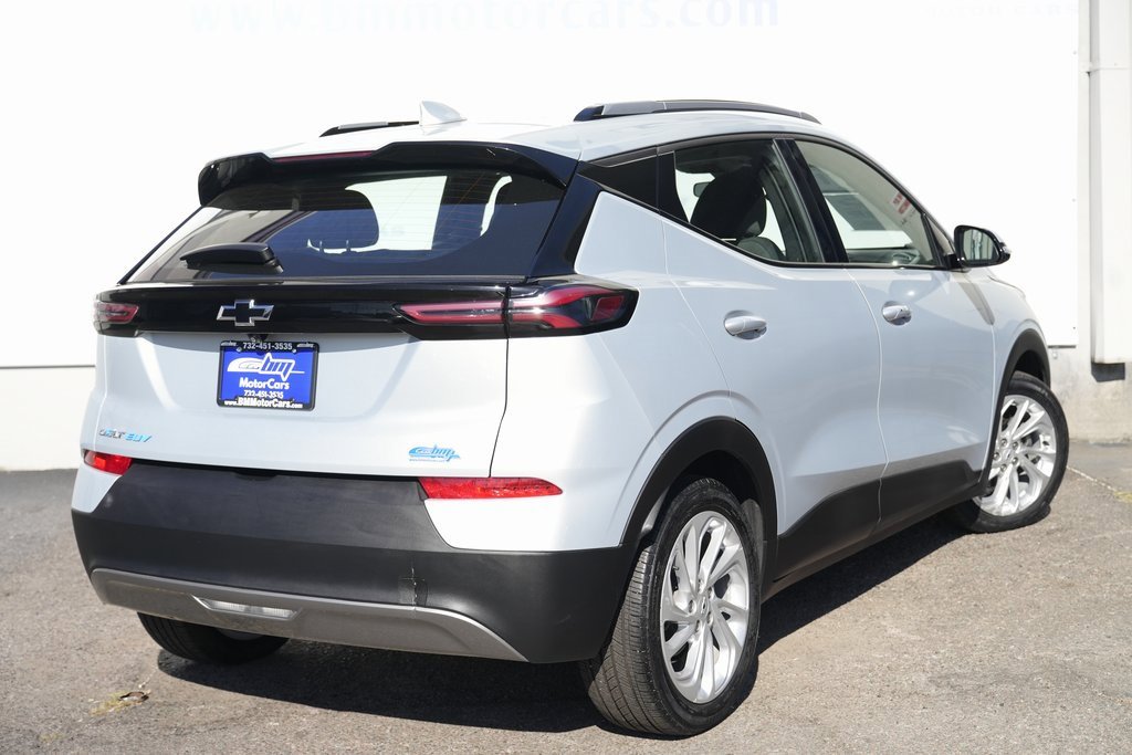 2022 Chevrolet Bolt EUV photo 3