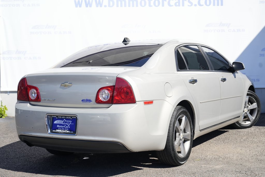 2012 Chevrolet Malibu 1LT photo 3