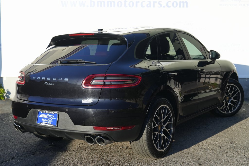 2018 Porsche Macan photo 3