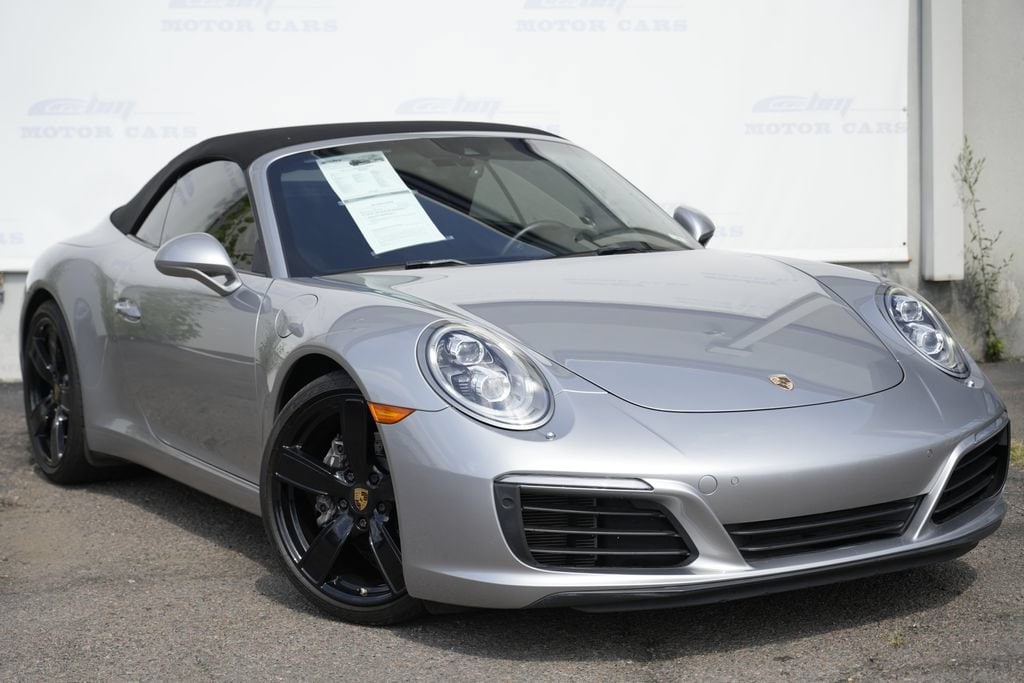 2017 Porsche 911 Carrera