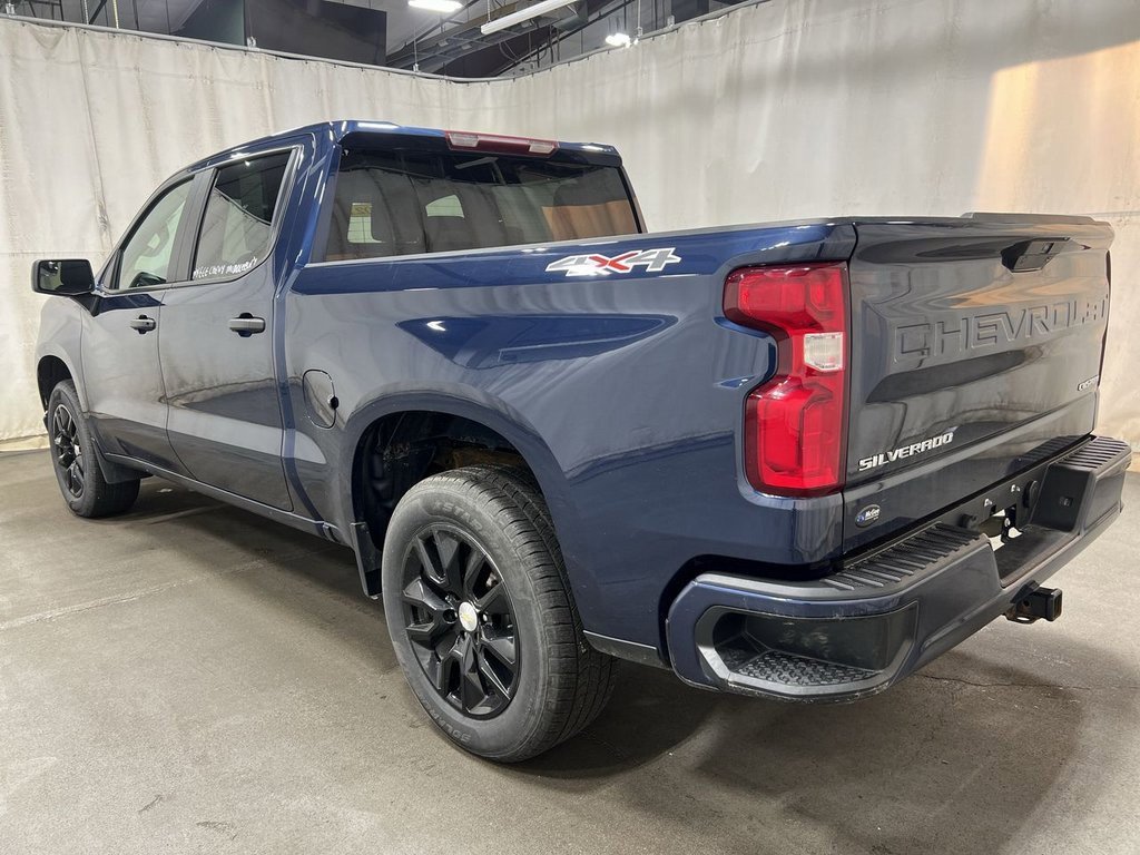 2021 Chevrolet Silverado 1500 Custom photo 2