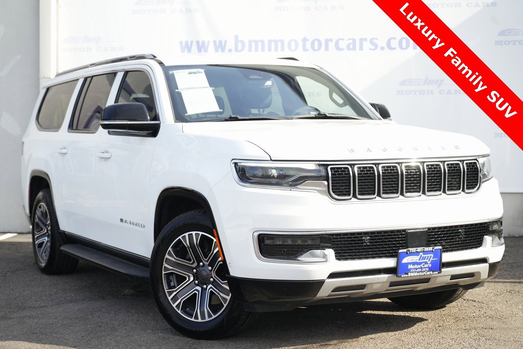2023 Jeep Wagoneer L Series II's photo