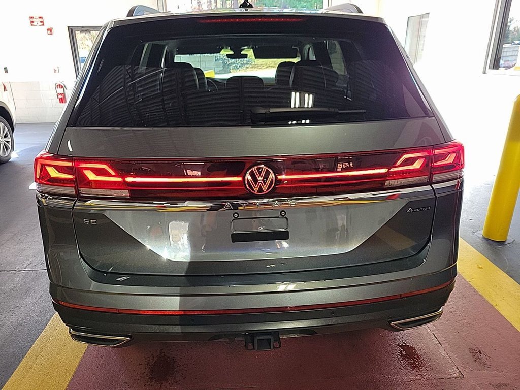 2024 Volkswagen Atlas SE photo 4