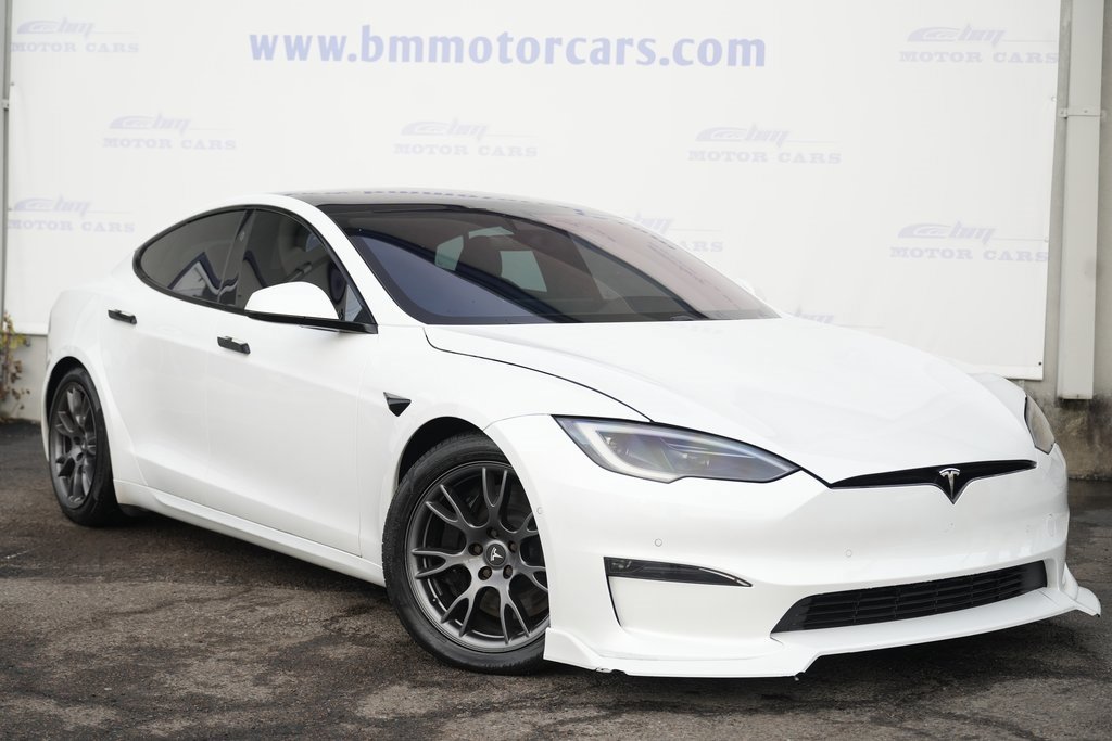2022 Tesla Model S Plaid's photo