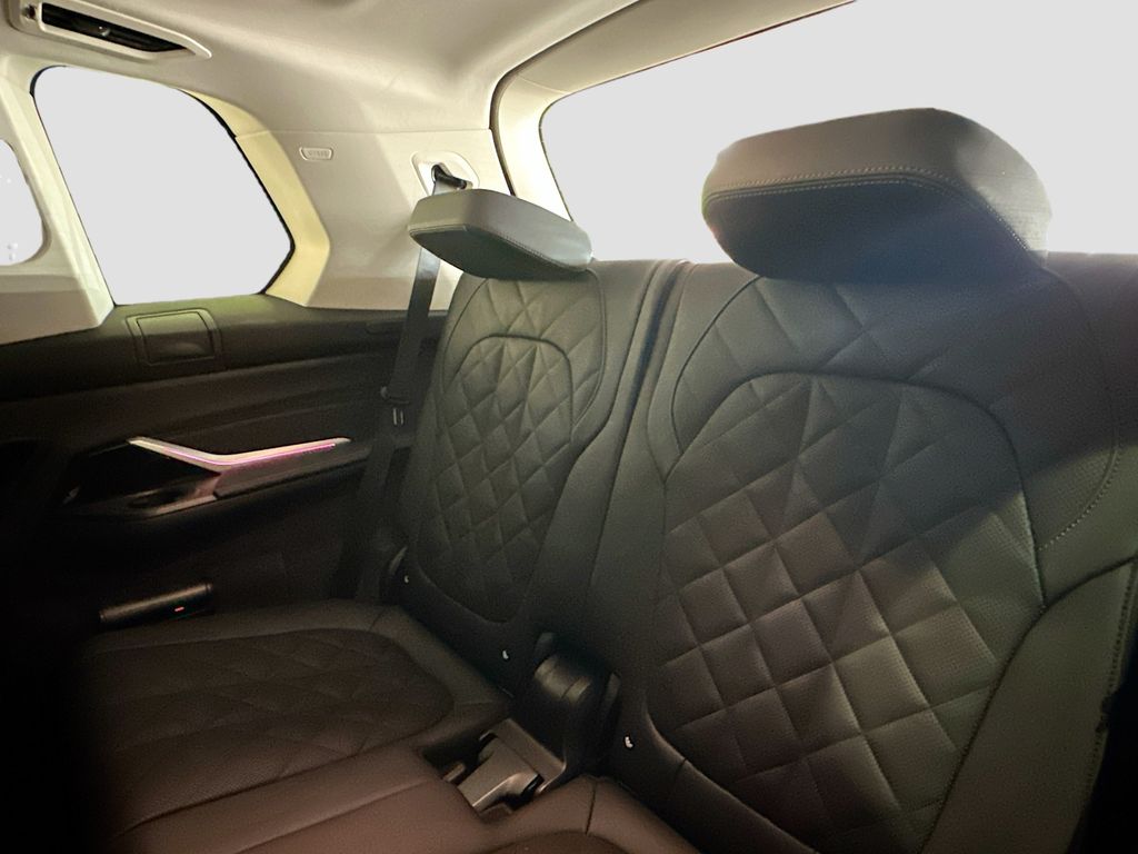 2026 BMW X7 40i - Photo 28